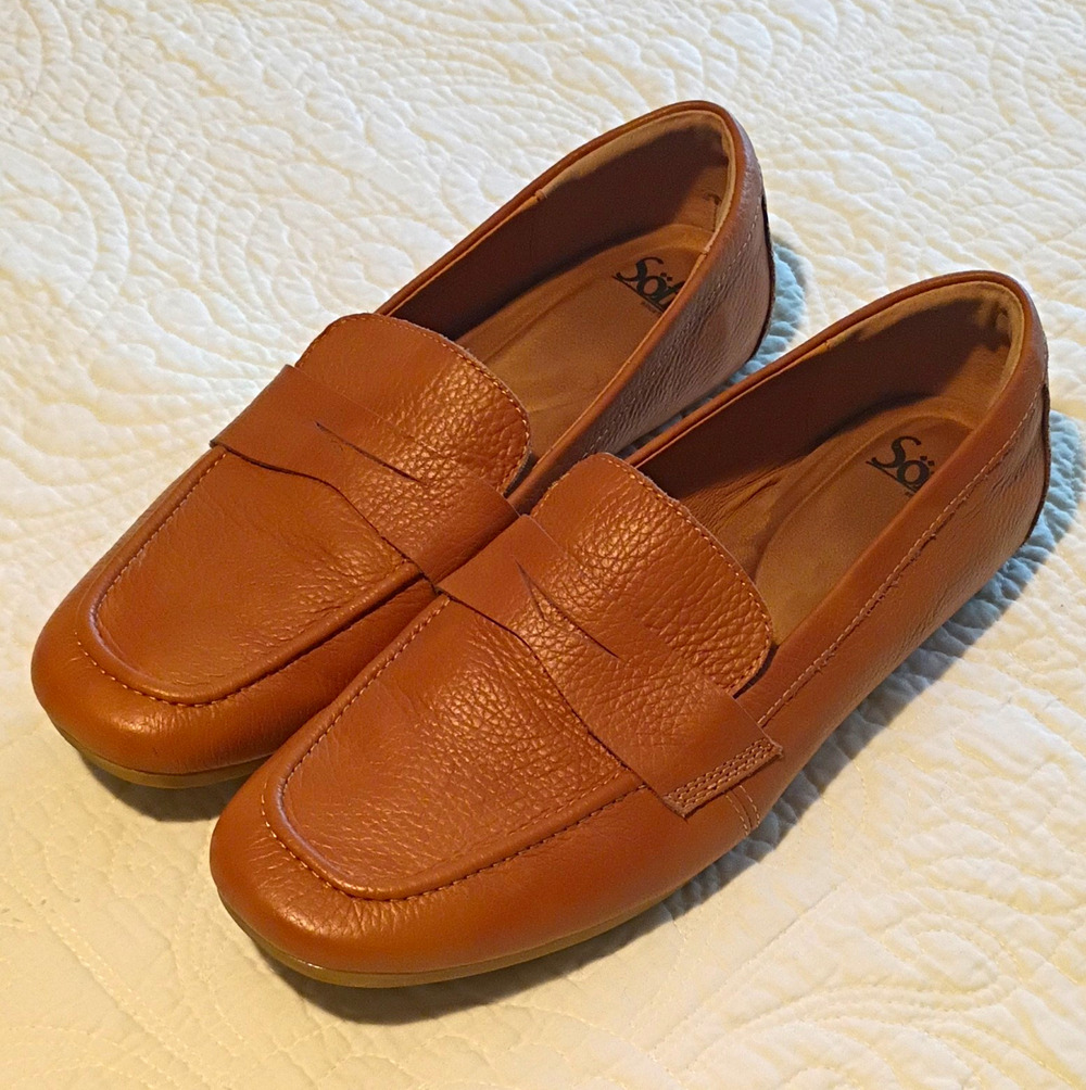 Söfft Women's Brown Leather Slip-On Loafers Square Toe Comfort Driving Moc 10M